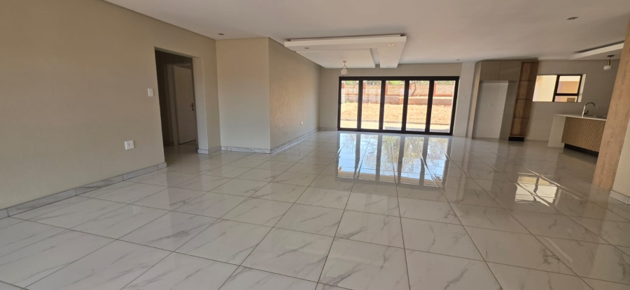 4 Bedroom Property for Sale in Buffelsfontein A H North West